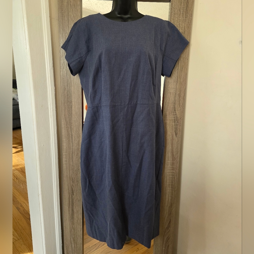 ☆Ann Taylor Blue Sheath Dress☆ - Picture 4 of 6